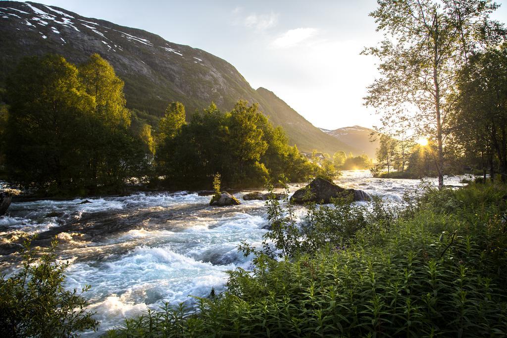 Jolstraholmen Camping Og Hytter Hotel Vassenden Buitenkant foto