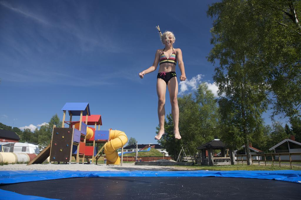 Jolstraholmen Camping Og Hytter Hotel Vassenden Buitenkant foto